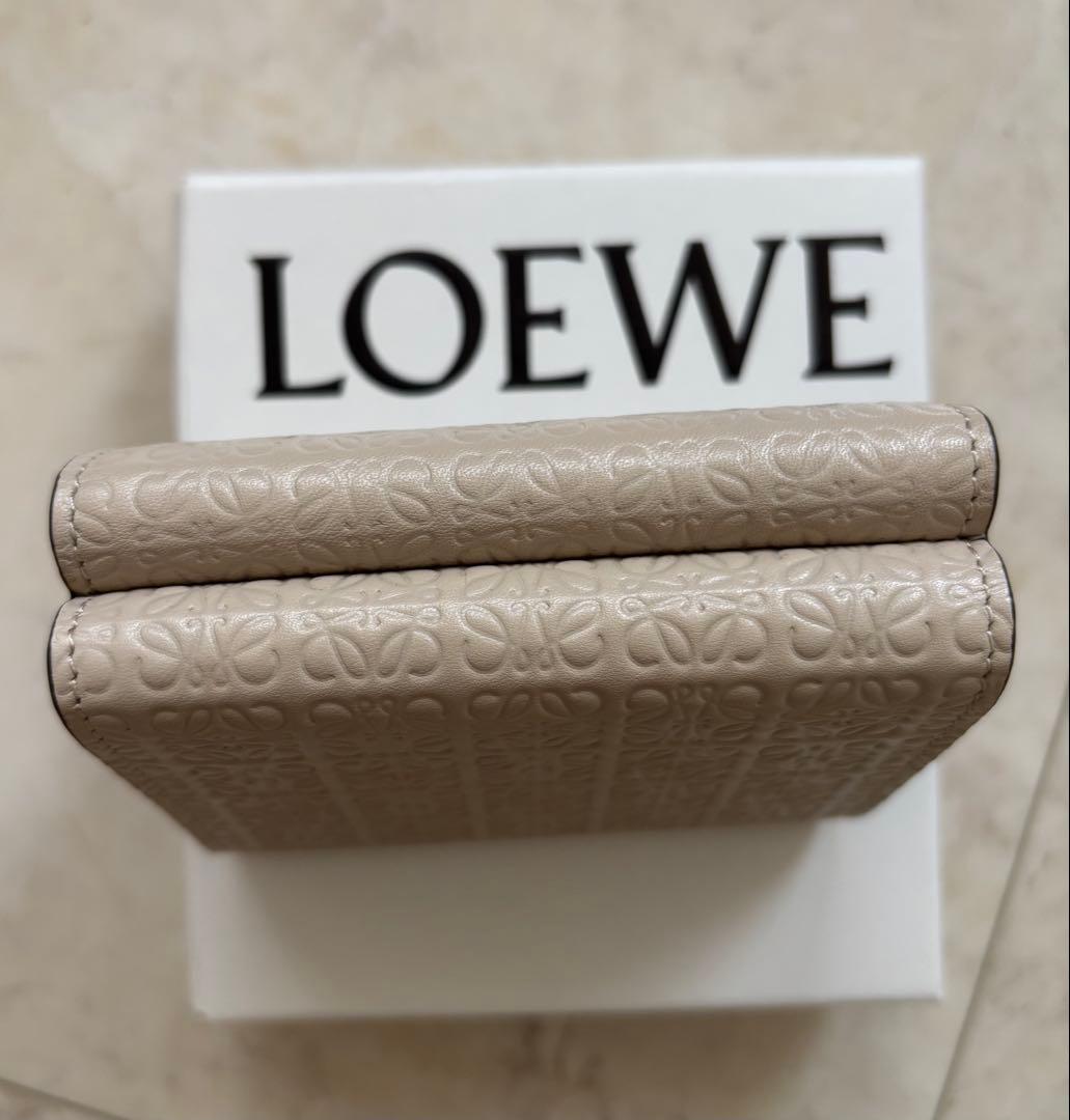 LOEWE　ロエベ　三つ折りウォレット