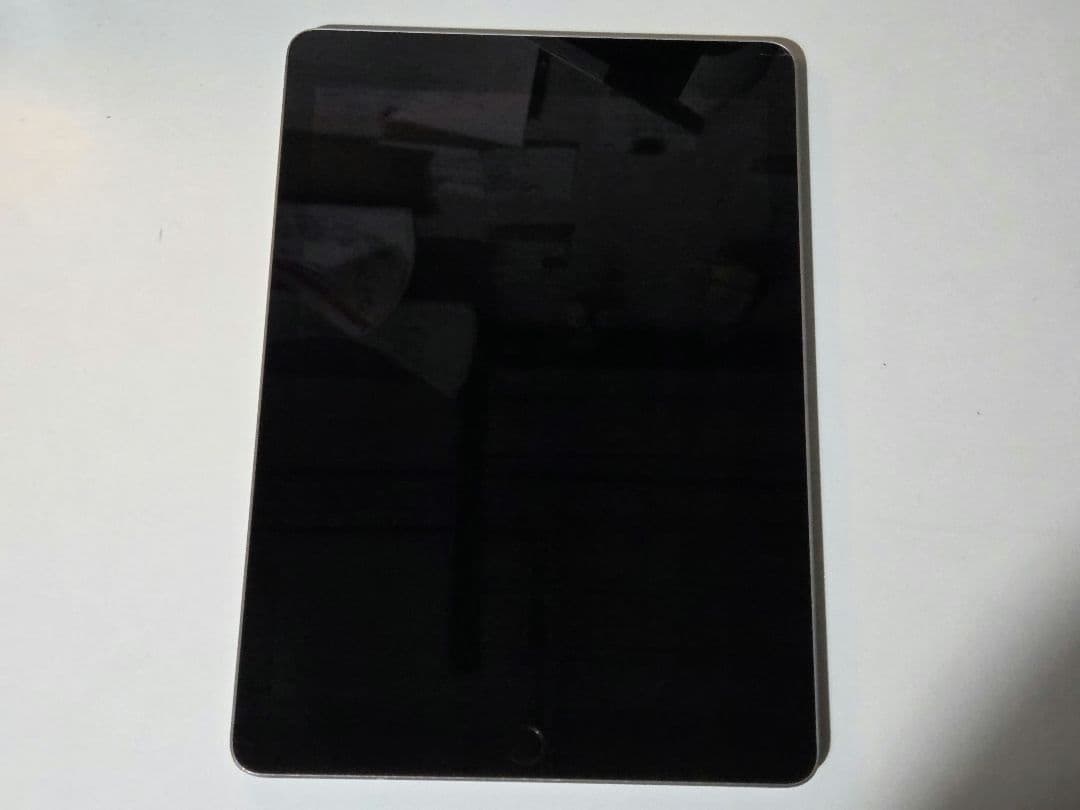 【本体】iPad第6世代 128GB シルバー