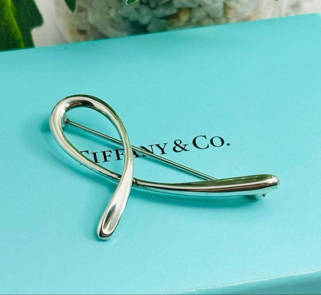 美品　Tiffany　ブローチ　コサージュ　アルファベット　L　シルバー