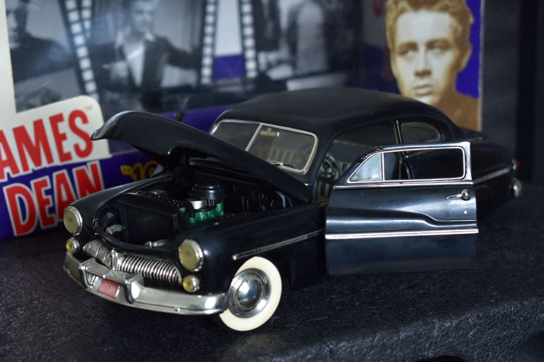 1/18 ERTL ジェームスディーン マーキュリー クーペ 理由なき反抗