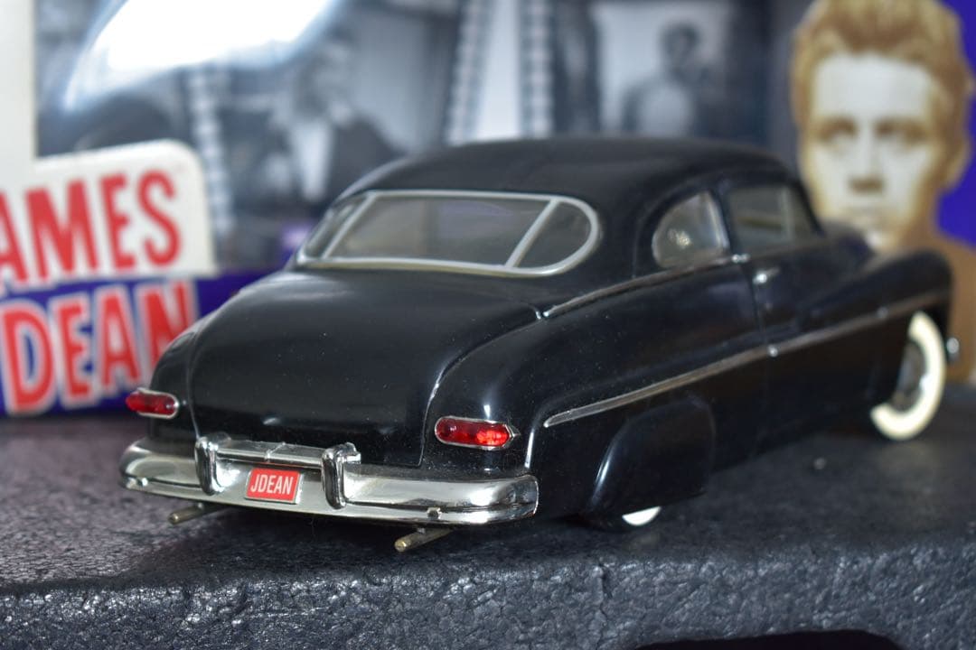 1/18 ERTL ジェームスディーン マーキュリー クーペ 理由なき反抗
