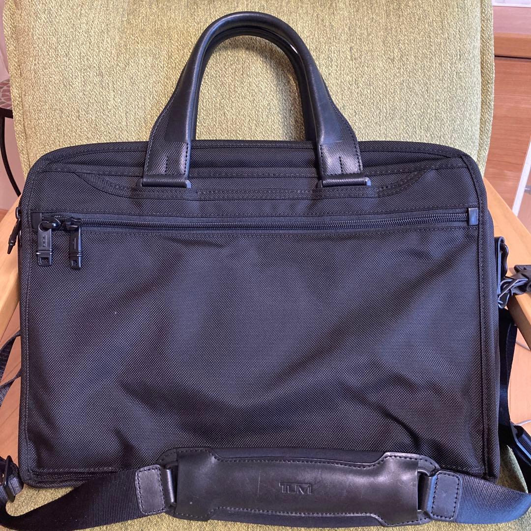 TUMI ビジネスバック　ブラック
