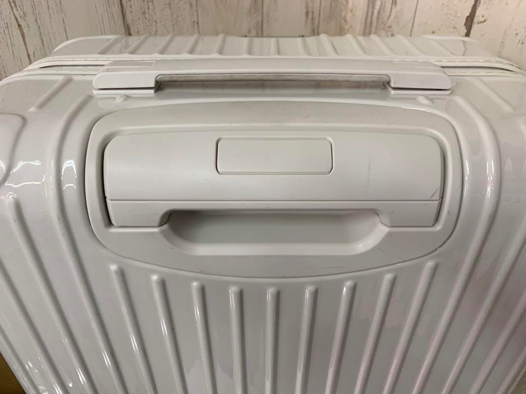 RIMOWA エッセンシャル　チェックインM