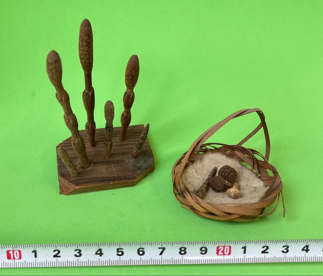 つくし狩り　ススだけ竹細工　スス竹彫刻とかごのセット 高さ10㎝