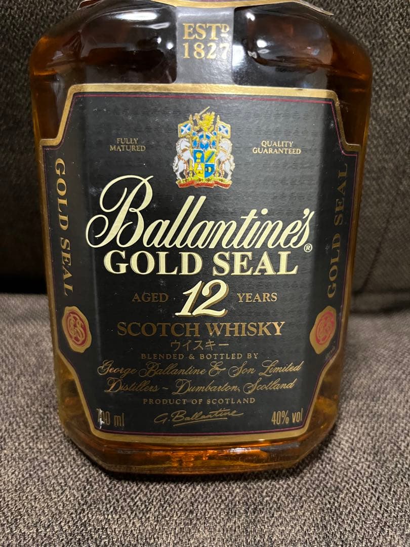 【バランタイン 12年 ゴールドシール】（700ml）