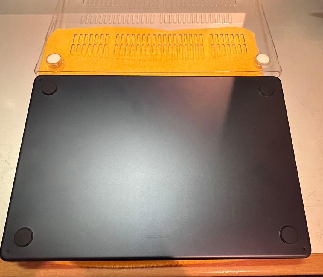 MacBook Air 15インチ MQKW3J/A M2チップ