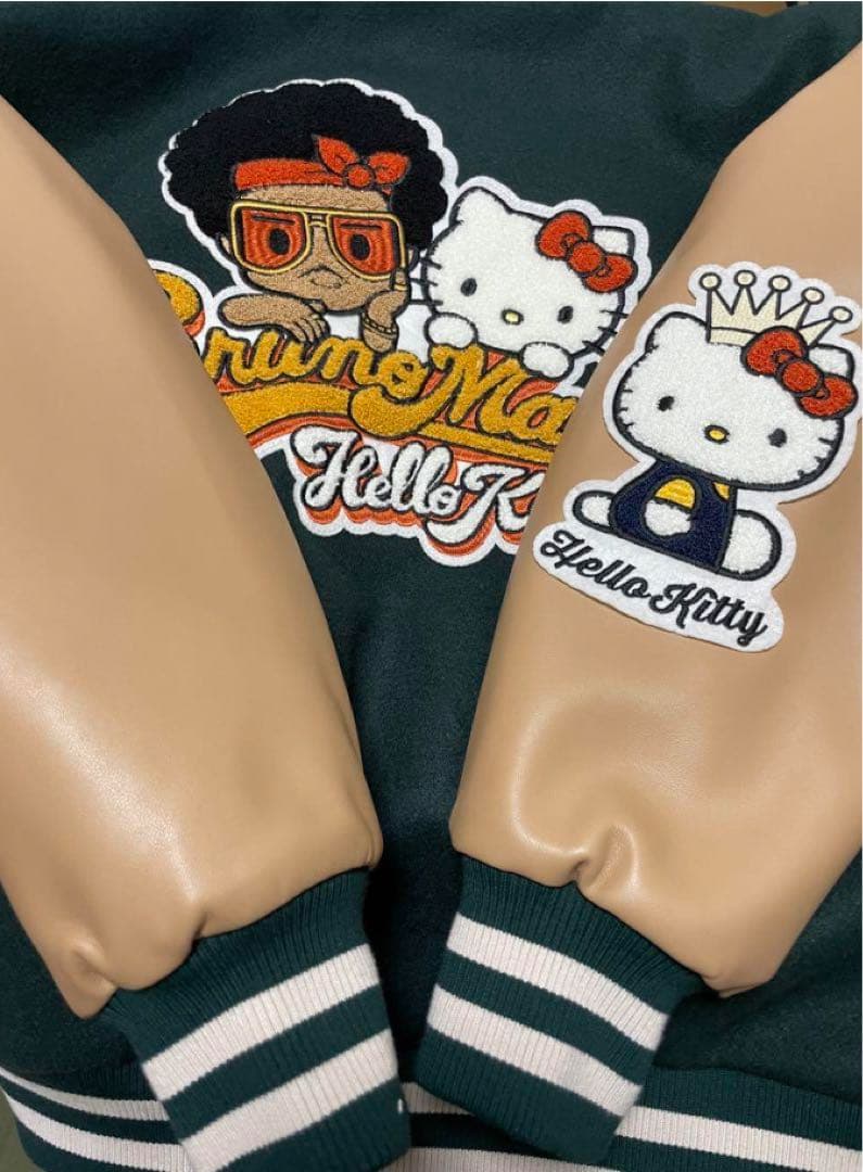 ブルーノマーズ　ハローキティコラボ　スタジャン　スタジアムジャンパー　新品未開封