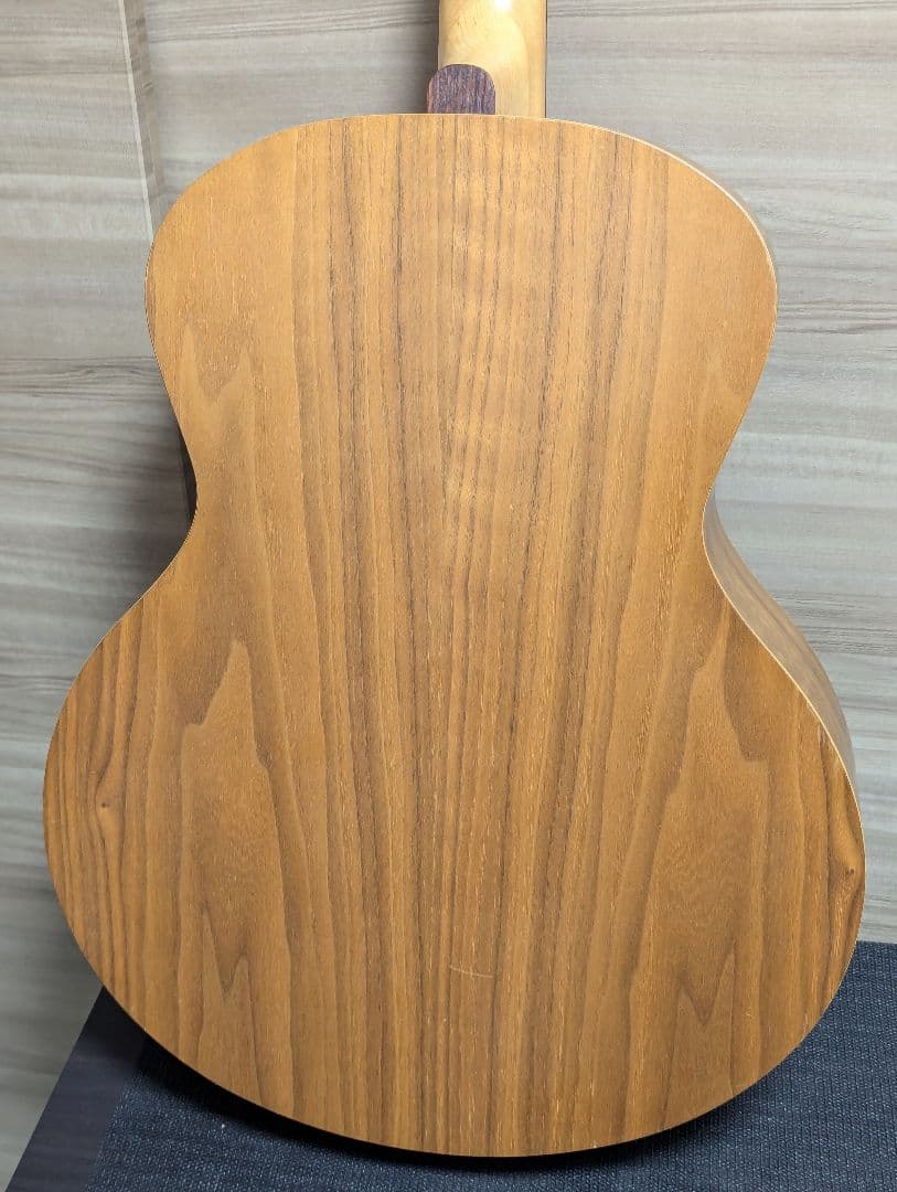 Seagull Walnut mini jumbo カナダ製