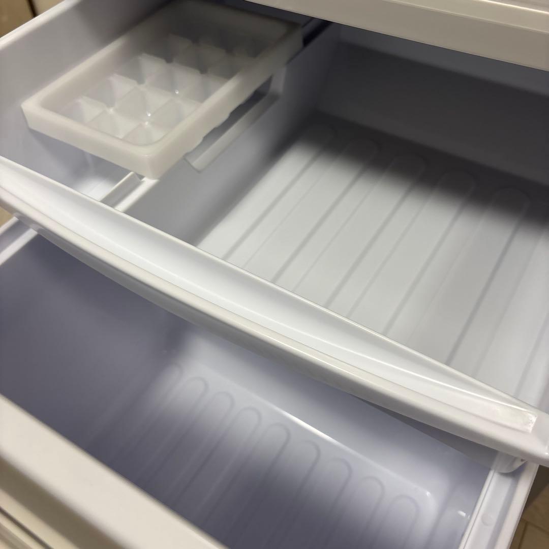 SHARP SJ-D14E-W 冷蔵庫　一人暮らし　ホワイト