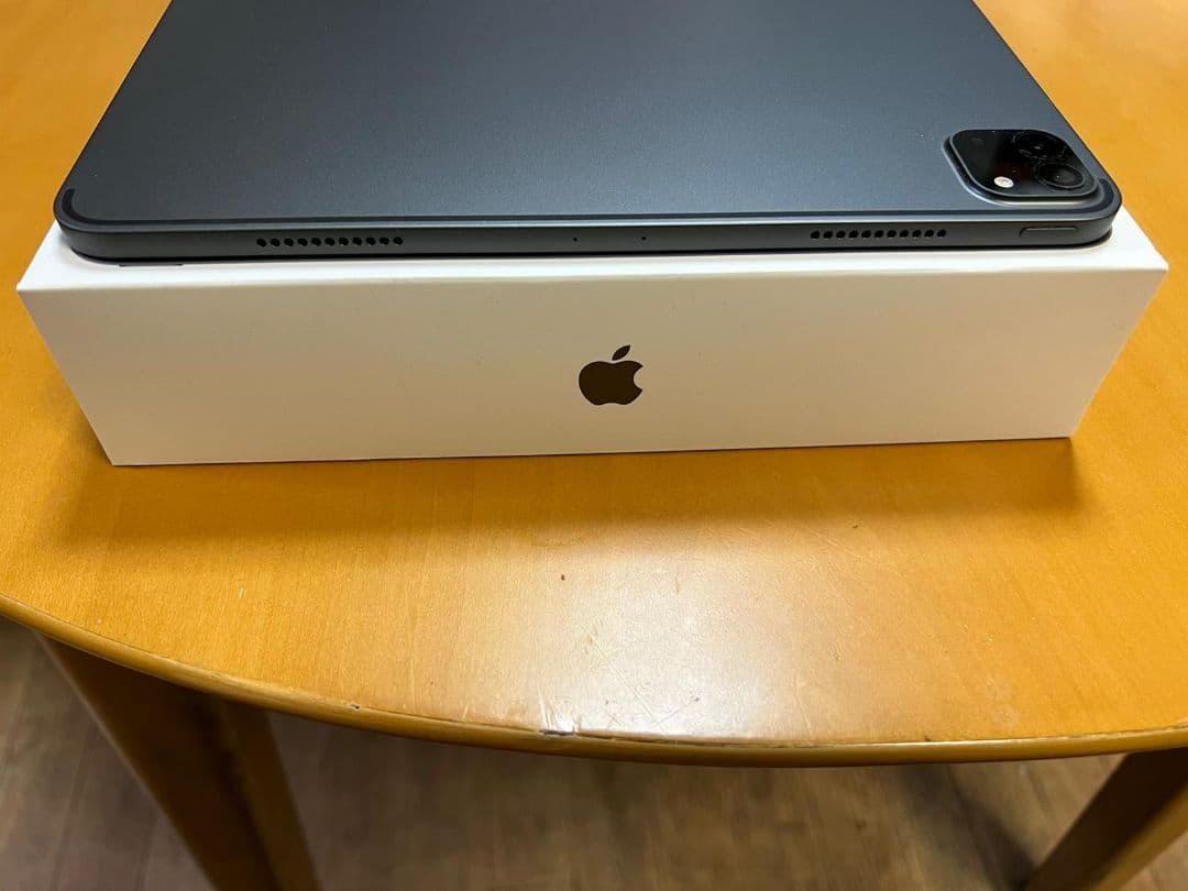 Apple iPad Pro 第5世代 512GB MHNK3J/A スペース…