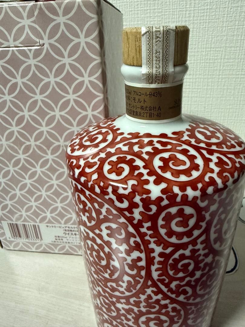 未開栓サントリー 白州12年 有田焼 赤絵蛸唐草「寿」文筒形瓶
