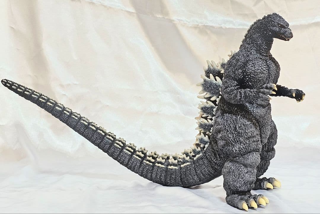 東宝30ｃｍ 酒井ゆうじ造形コレクション ゴジラ1991ギドゴジ北海道バージョン
