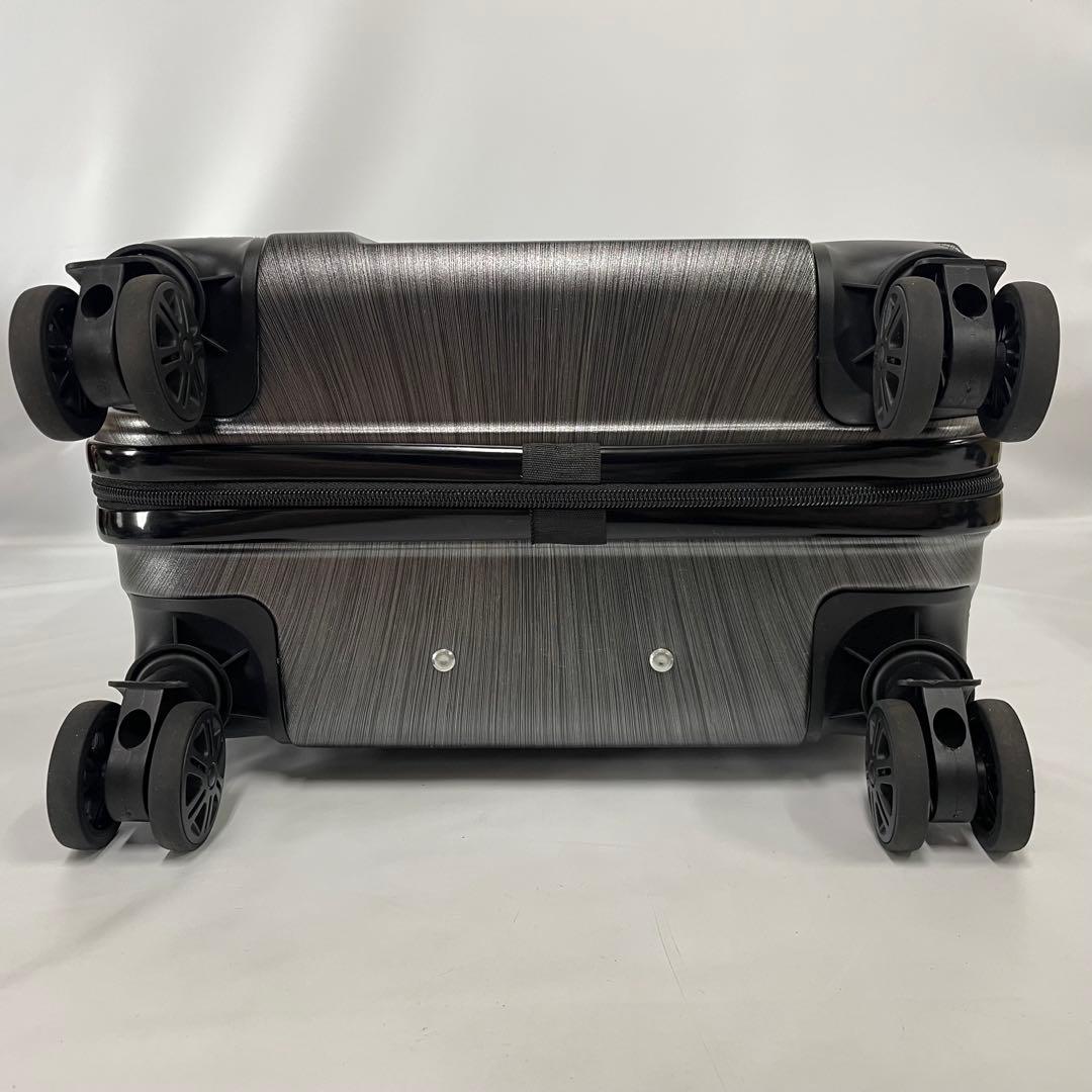 ポルシェ 軽量キャリーケース 機内持ち込み可