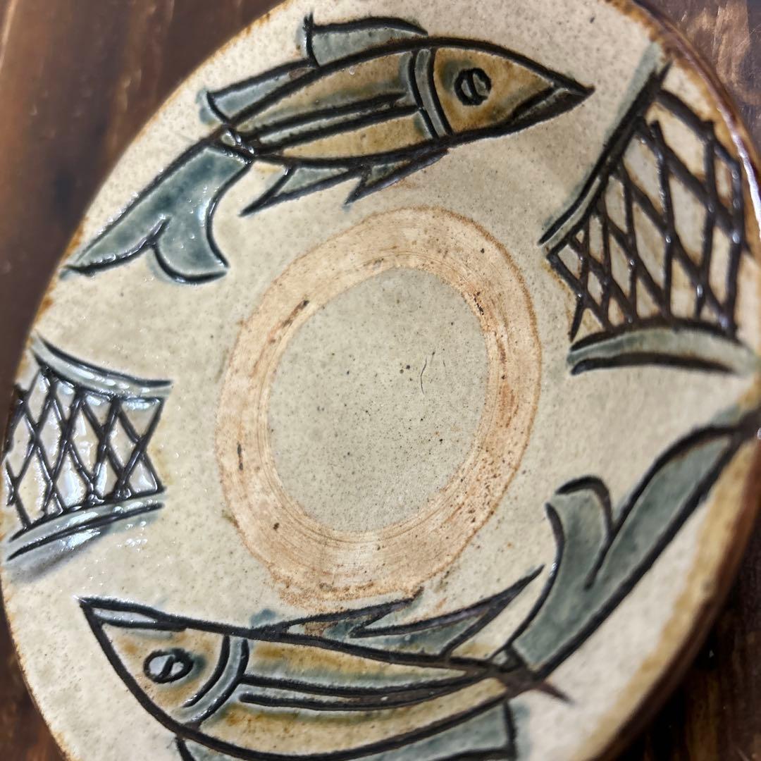 沖縄　やちむん　壺屋焼　人間国宝　金城次郎　魚紋皿　5寸皿　15㎝　重ね焼