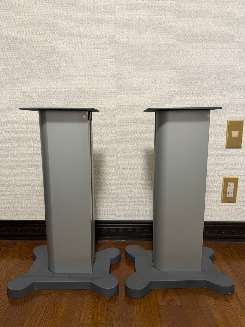 スピーカースタンド ビーアンドダブリュー B&W FS700CM スタンドペア