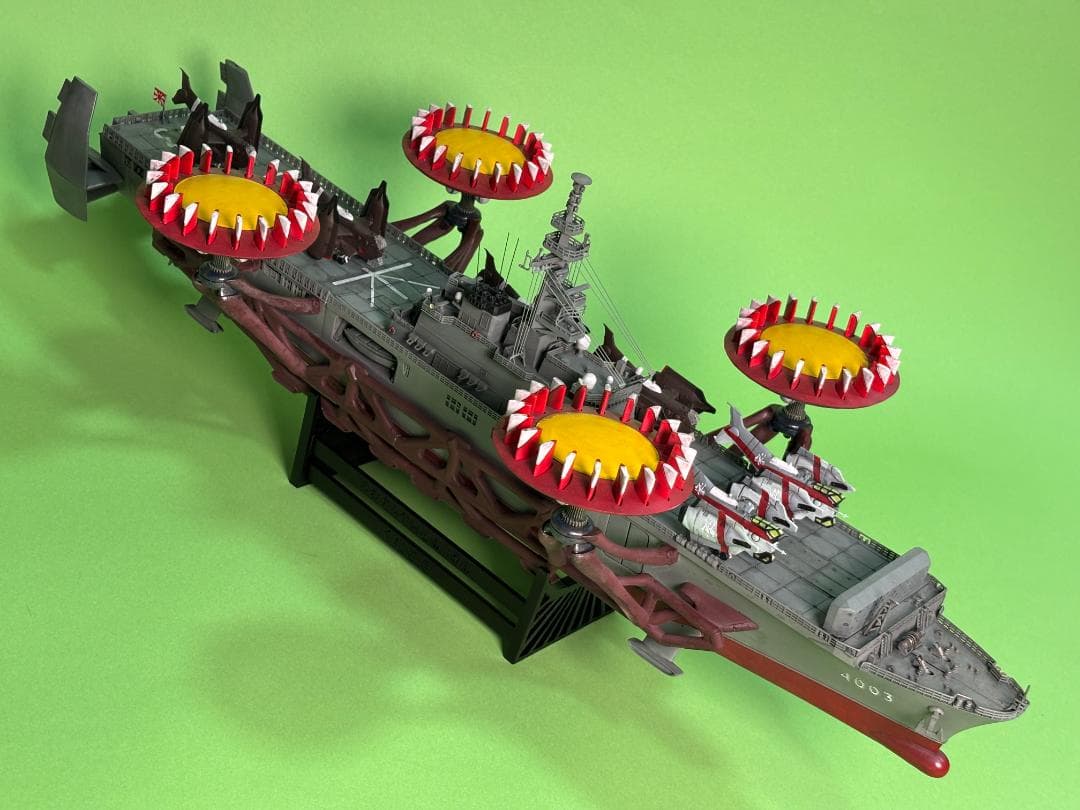 エヴァンゲリオン〝クレーディト空中母艦〟（1/350）