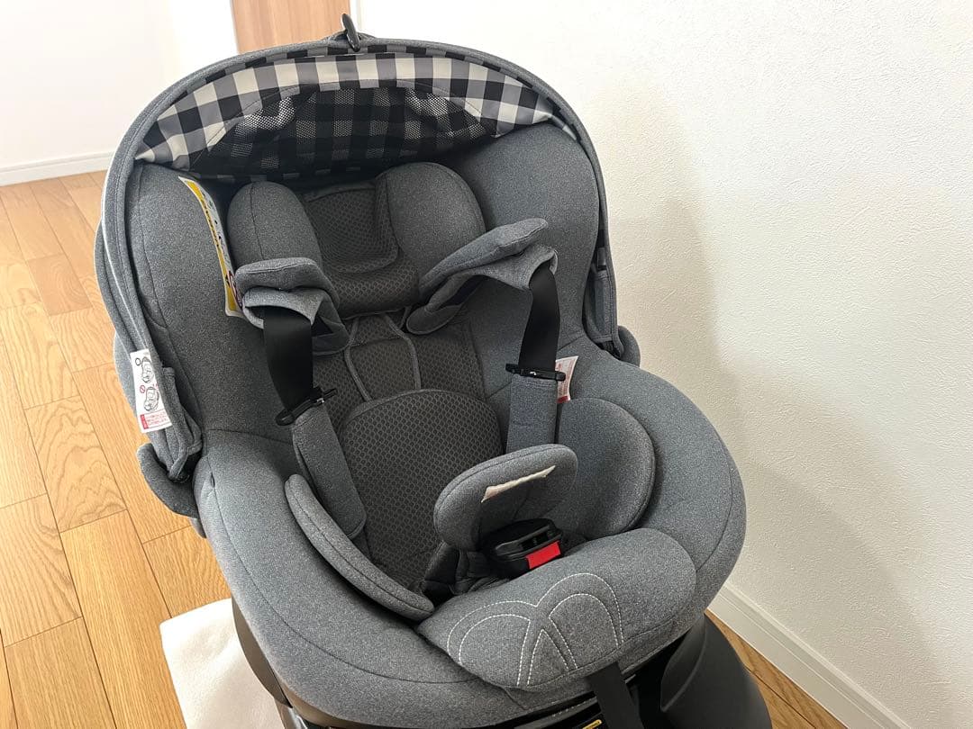 【美品】エールベベ KURUTTO 5iチャイルドシート/新生児〜