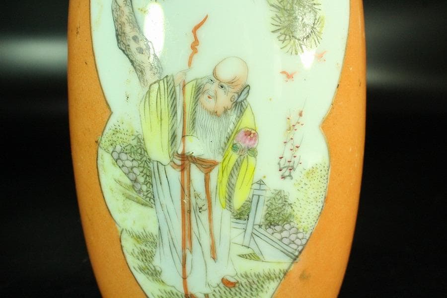 中国美術 色絵 女人鹿図 蝙蝠耳 花瓶 時代物 台付(K-A717)