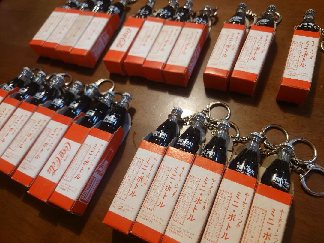 超激レア品★新品未使用箱付き　コカ・コーラレトロキーホルダー