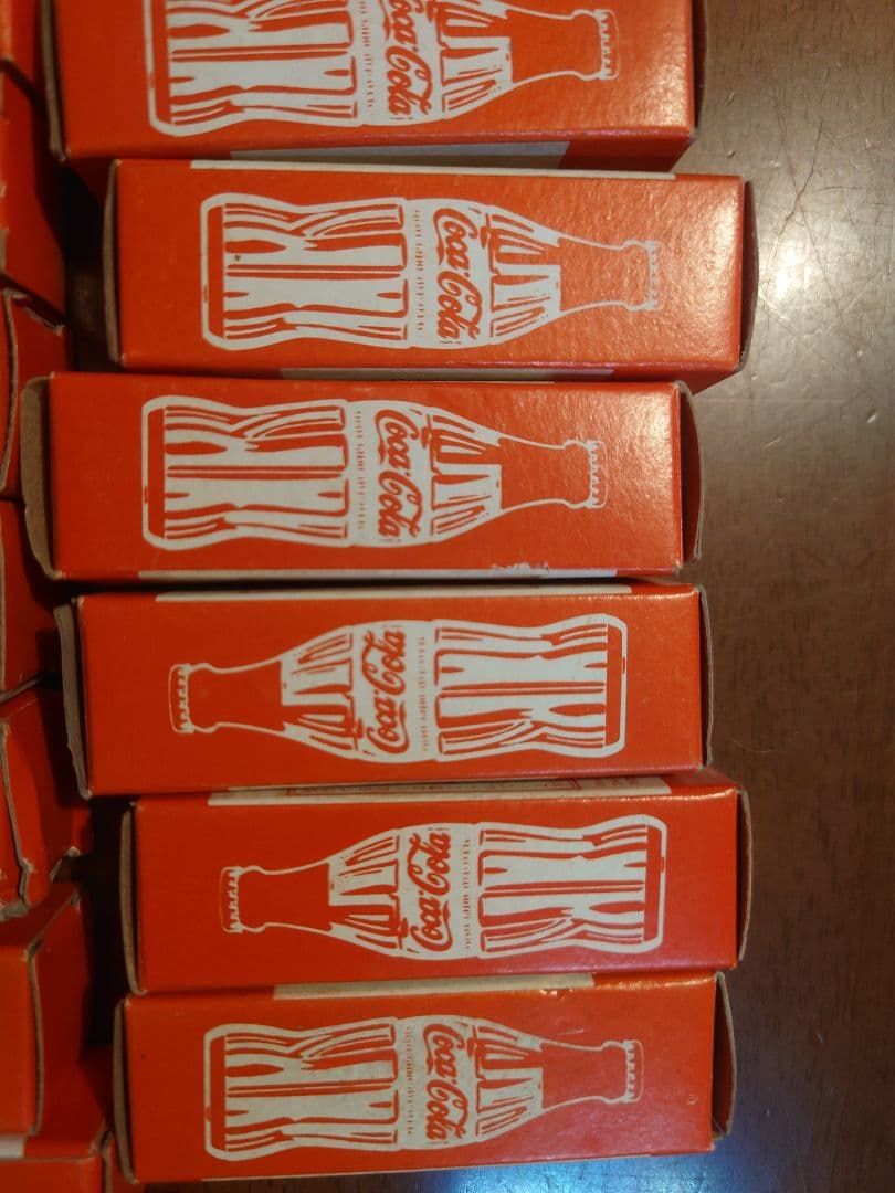 超激レア品★新品未使用箱付き　コカ・コーラレトロキーホルダー