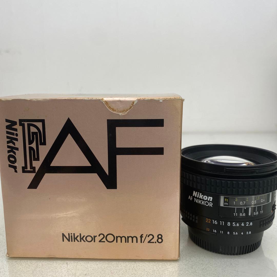 NIKKOR Nikkor F AF 20mm f/2.8 少々難あり