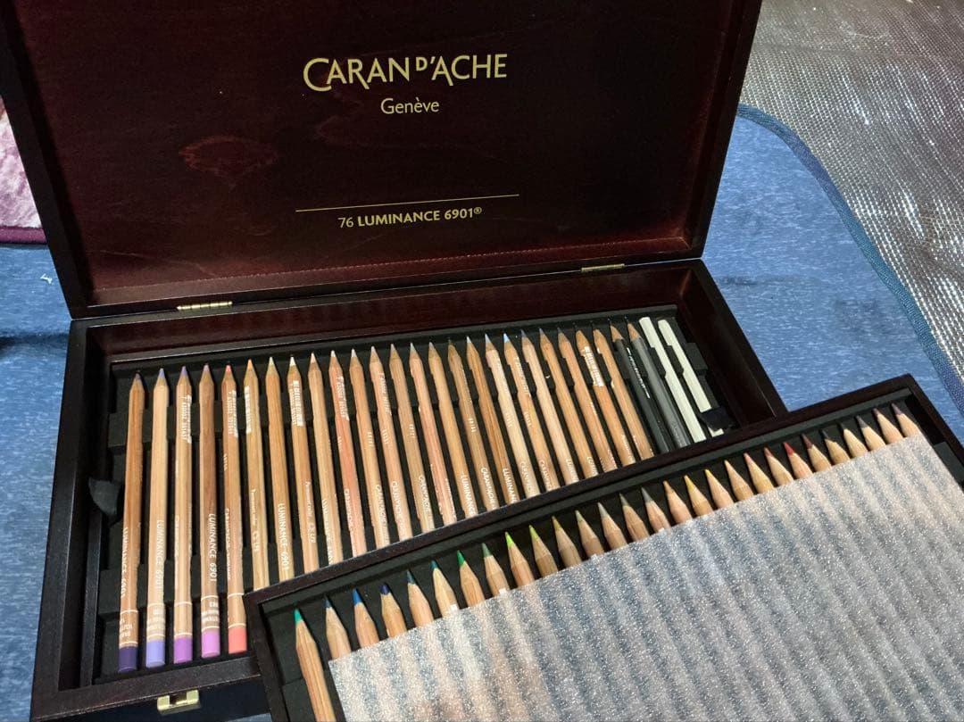 CARAN D'ACHE LUMINANCE6901(WoodenBOX)76色