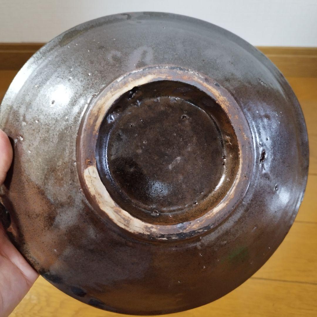 沖縄の人間国宝　伝・金城次郎　双魚文の大きめ飾り皿 　無銘の壺屋時代作品