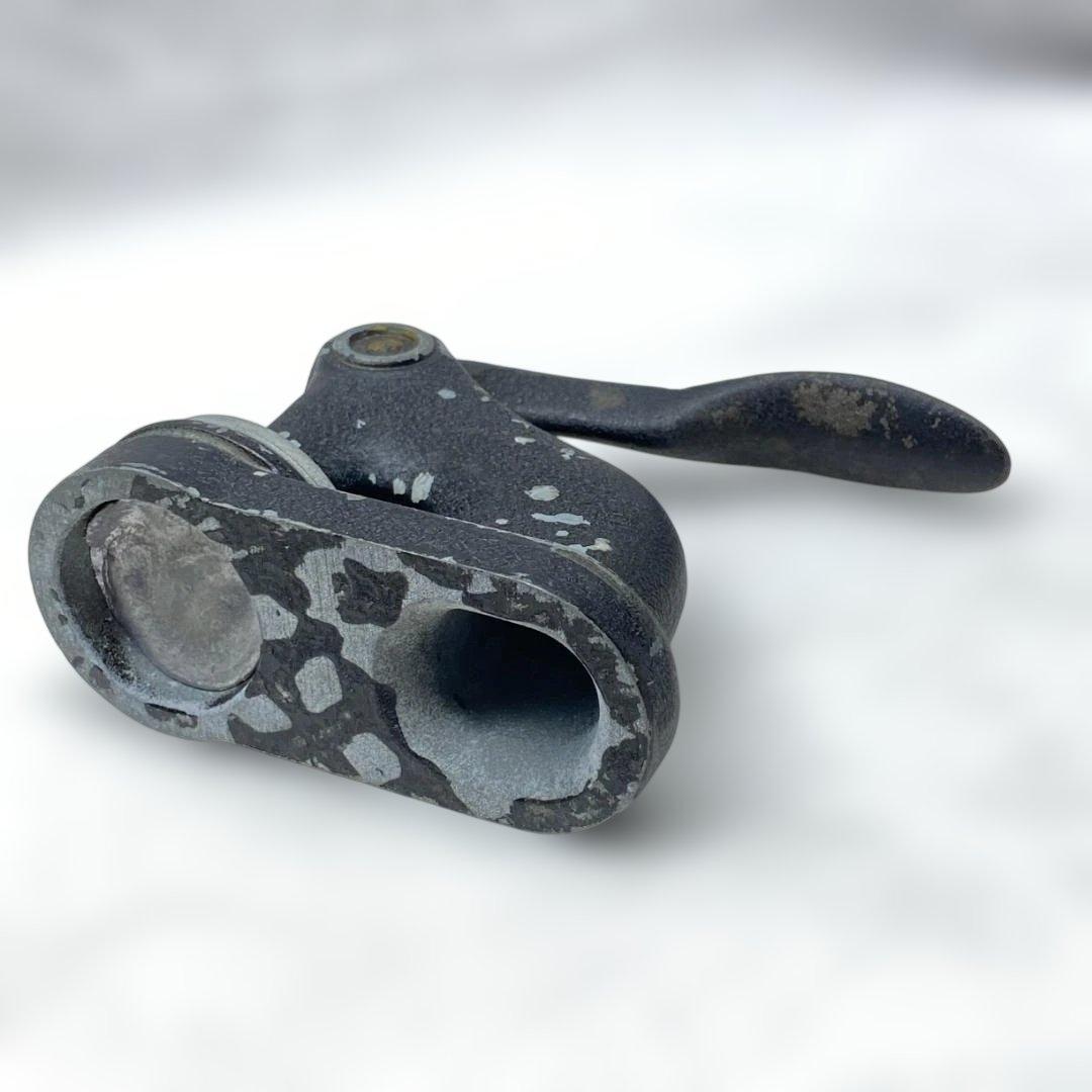 グラニットホテル 1950年製 ウサギ型オープナー