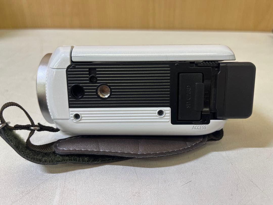 G172 Panasonic HC-V230M ビデオカメラ本体 パナソニック