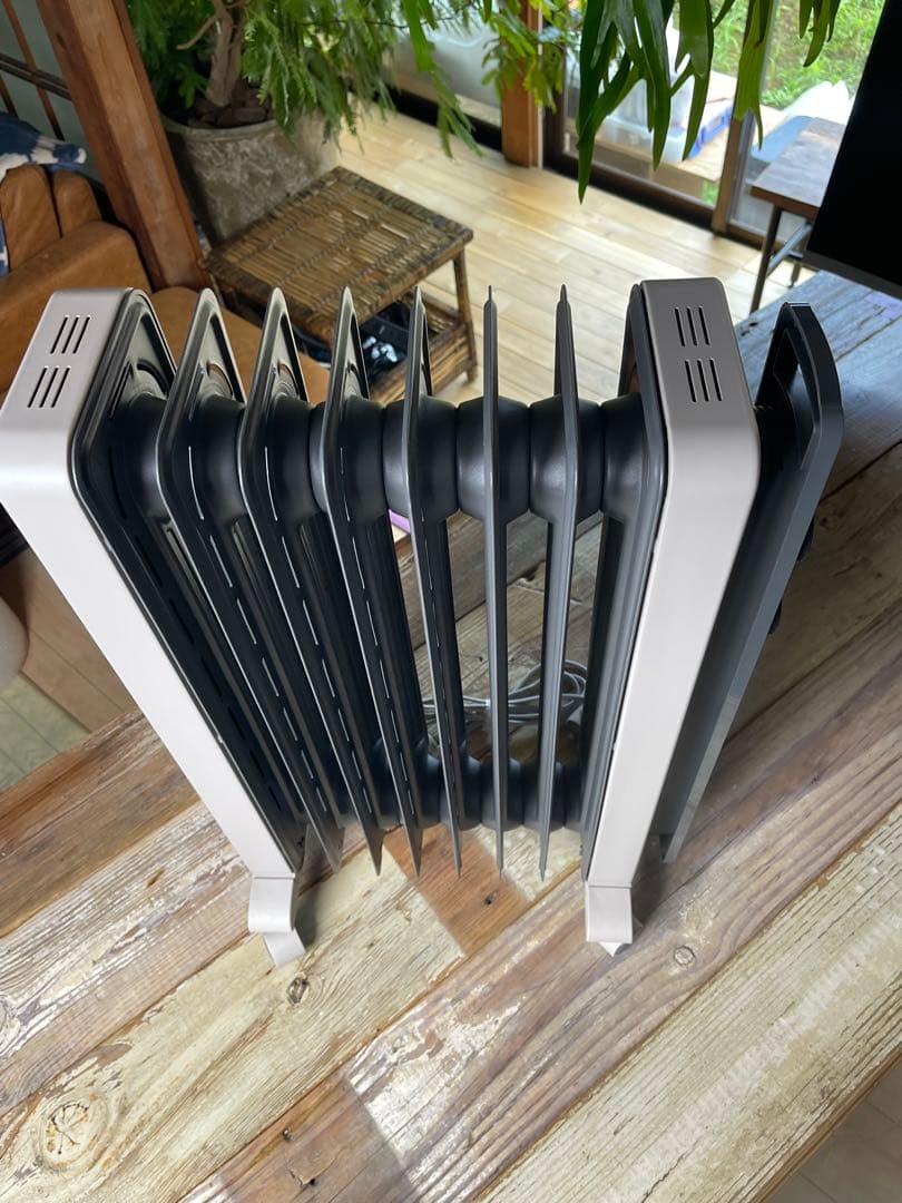 【美品・箱あり】デロンギ オイルヒーター RHJ21F0812-GY