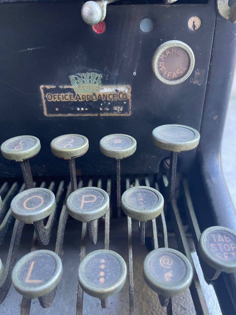アンティーク　ヴィンテージ タイプライター