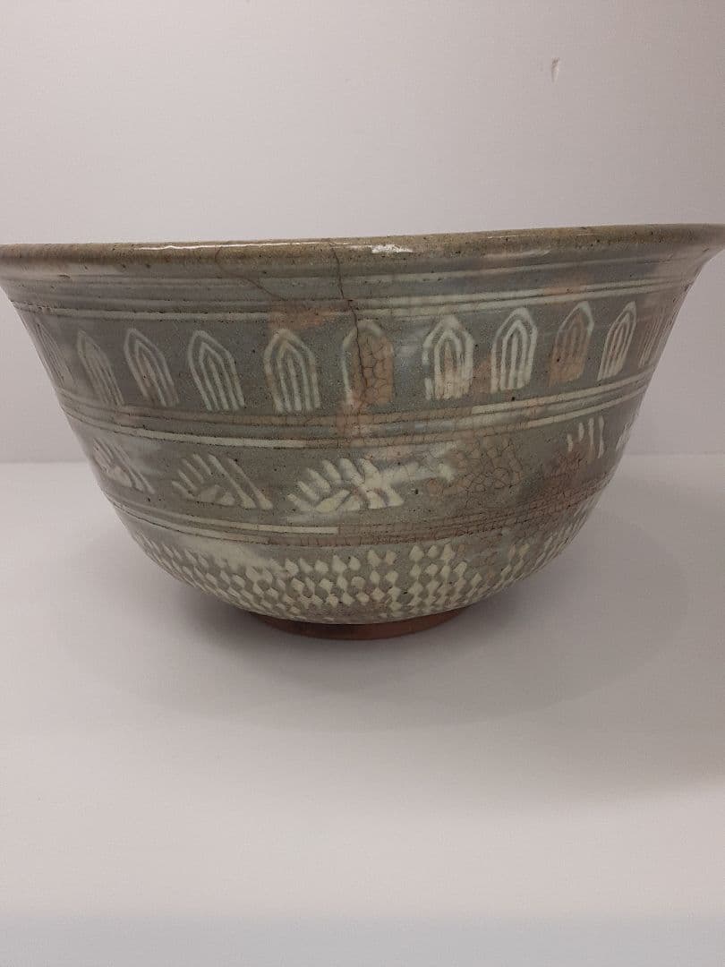 B312　時代古作 在銘 李朝三島白象嵌菓子鉢 直径22.3㎝ 茶道具　　DD