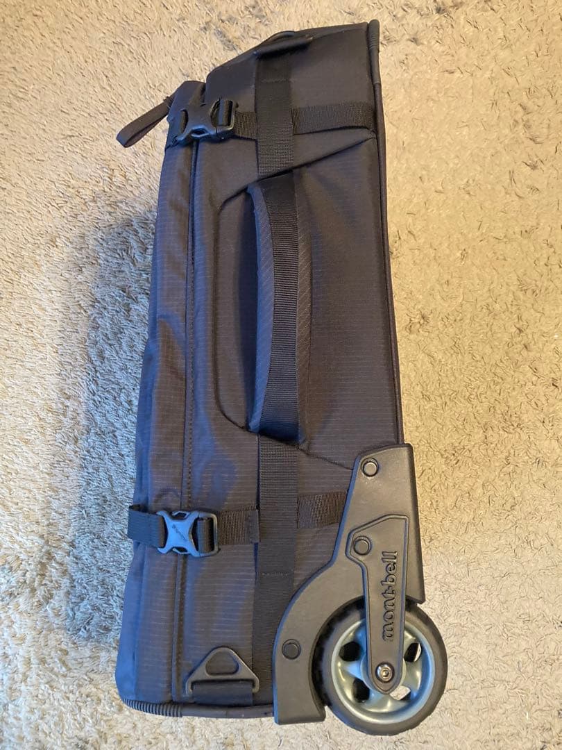 モンベル ウィーリーバッグ 35　ブラック