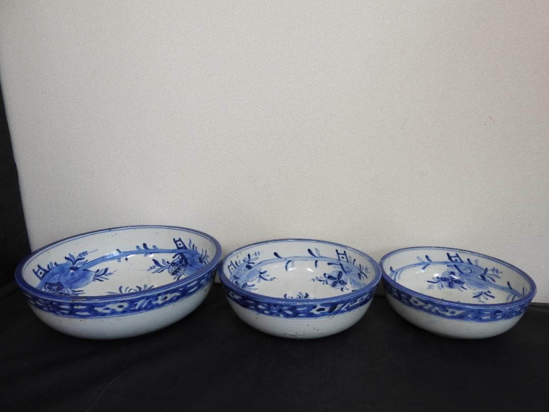 伊万里三ッ鉢　（貝草模様）　保存箱　MA725