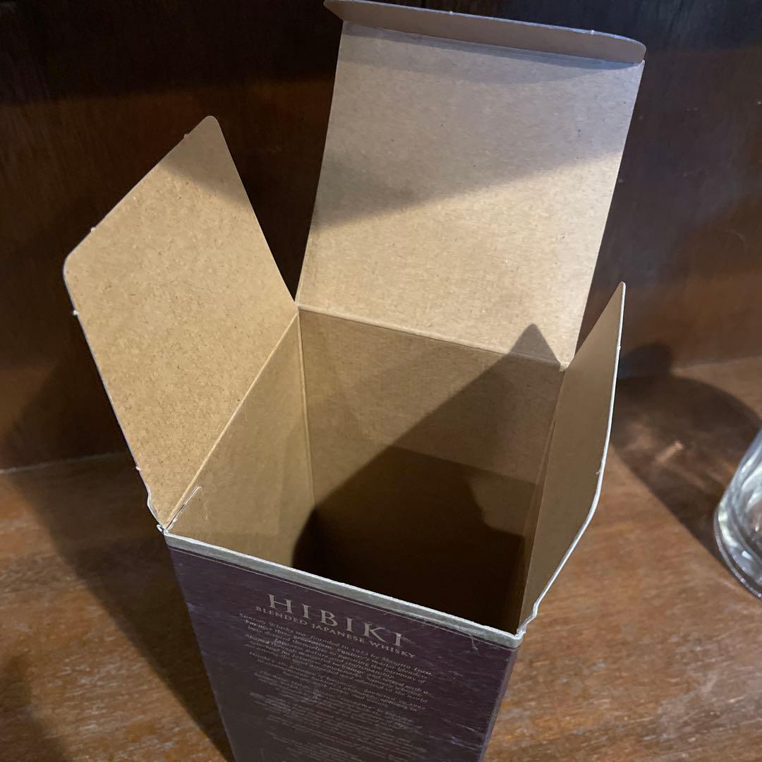 サントリー 響21年 700ml 空瓶 空箱