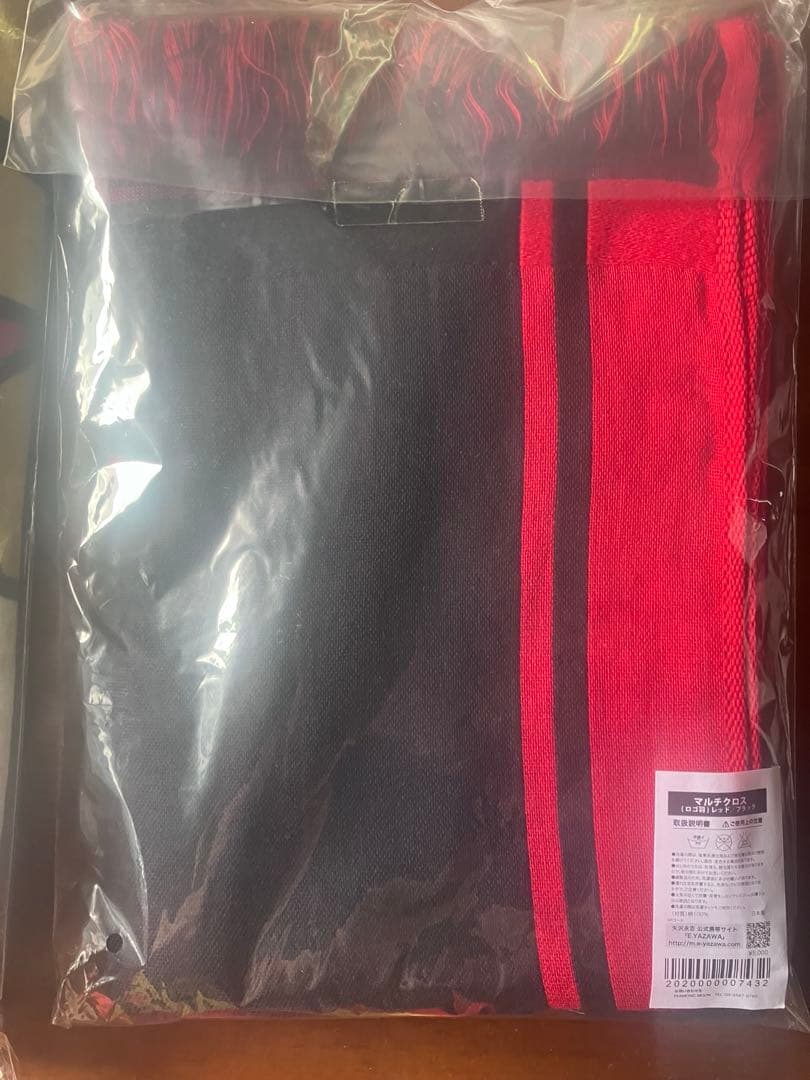 マルチクロス　ロゴ　レッド　ブラック　矢沢永吉　スカーフ