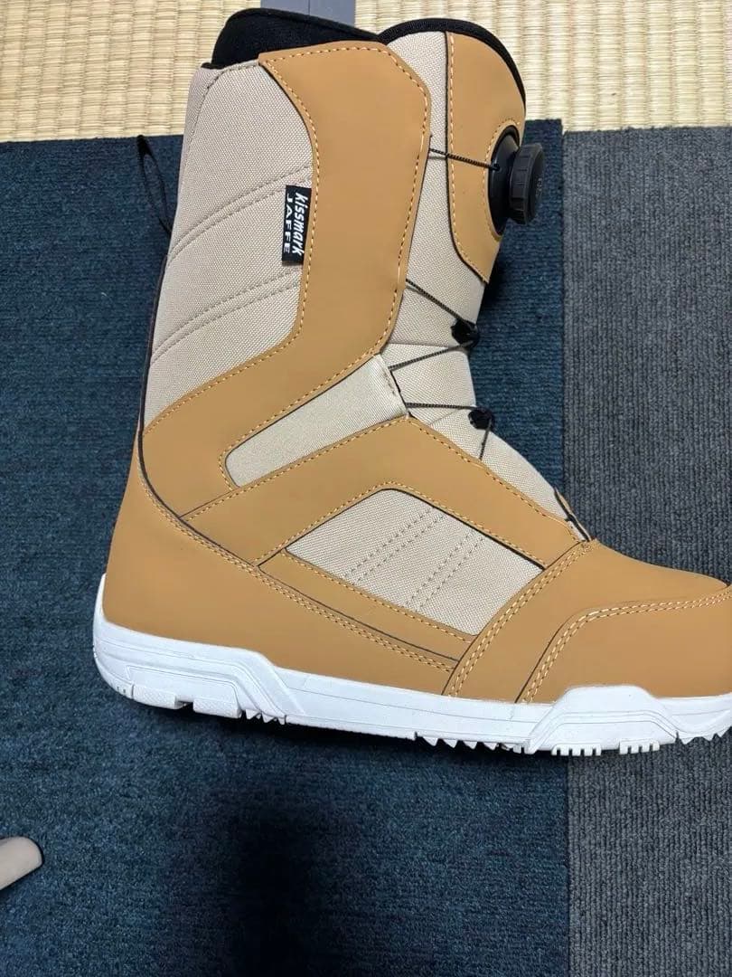 KISS MARK ベージュ スノーボードブーツ