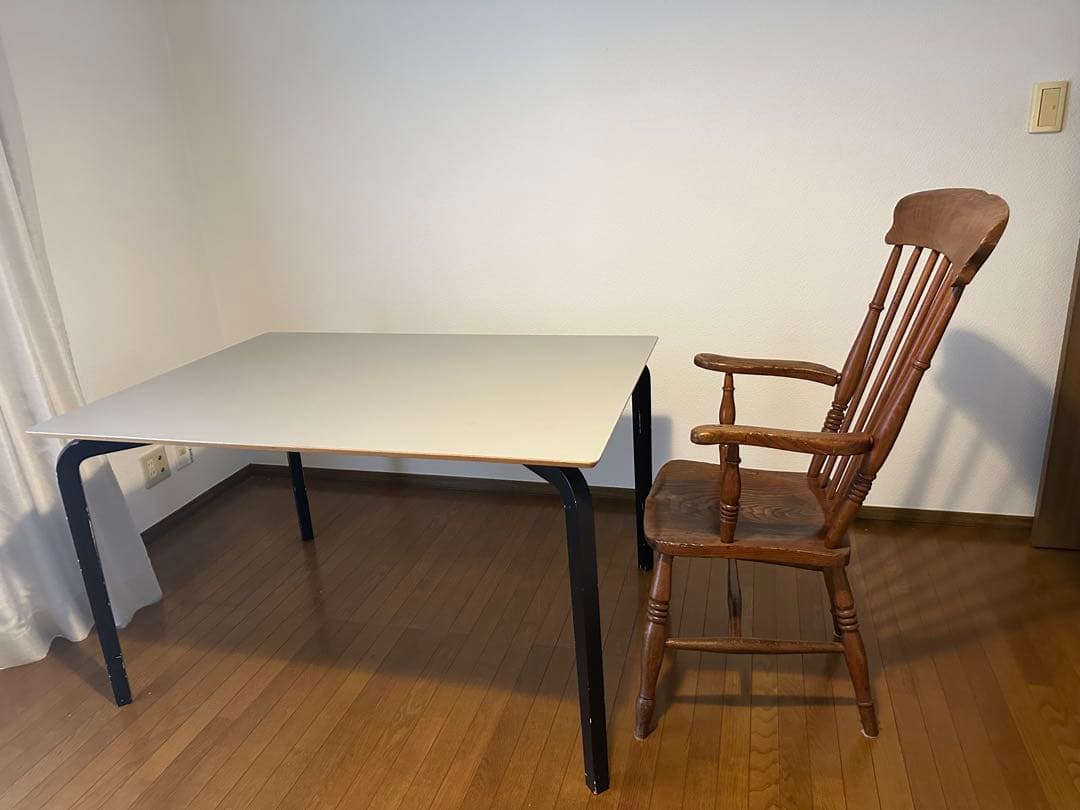 値下げ！北欧家具talo購入　ブルーグレーの天板が美しいダイニングテーブル