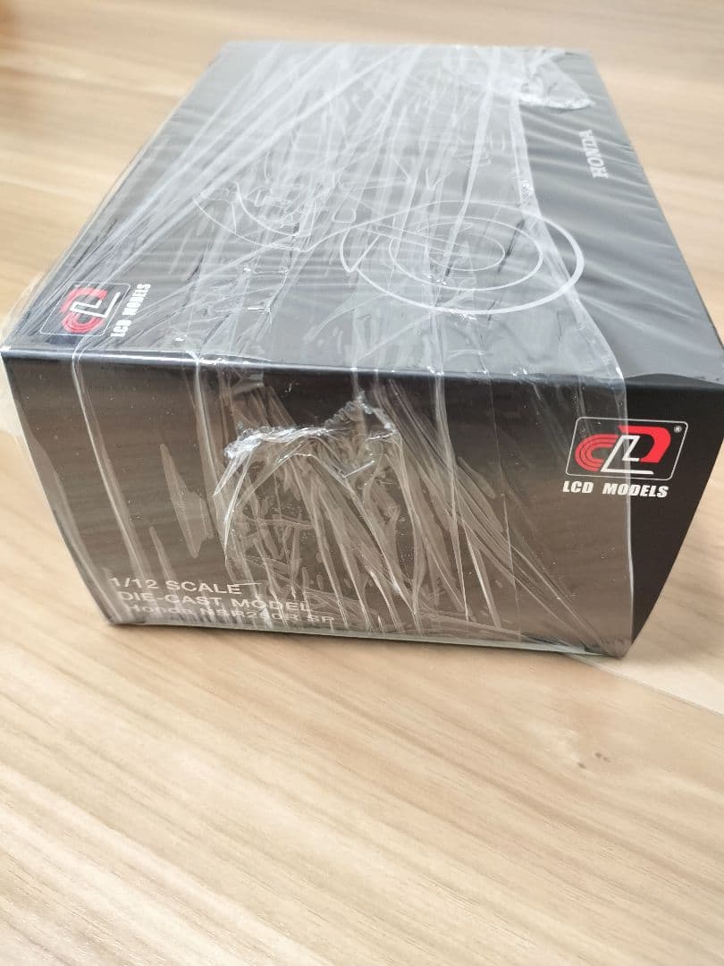 s*e様 LCDMODELS　1/12　HONDA　NSR250R　SP