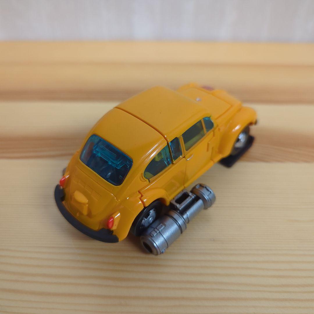 トランスフォーマー WFC-09 バンブルビー ネットフリックス