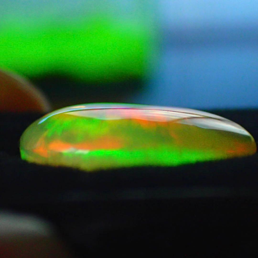 天然ハニカムオパール　特大9.252ct サイズ20.5-14.4-5.3mm