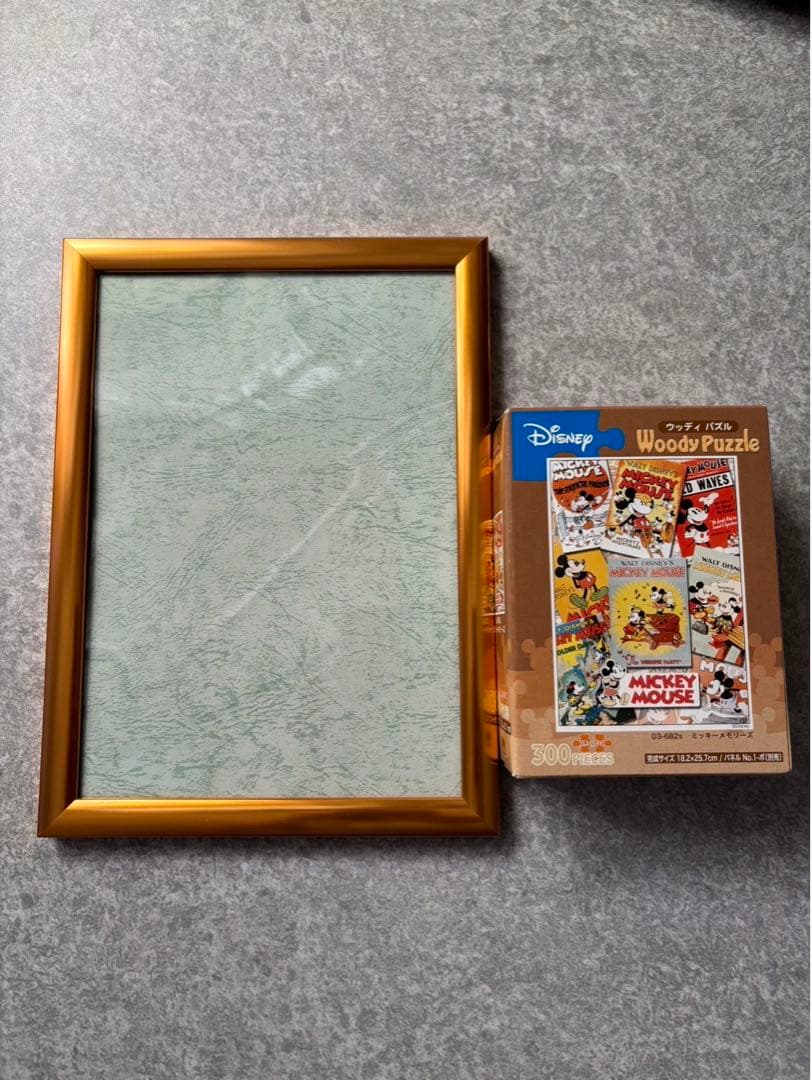 【希少】ディズニー　ウッディパズル　ミッキー　300ピーフレーム付き