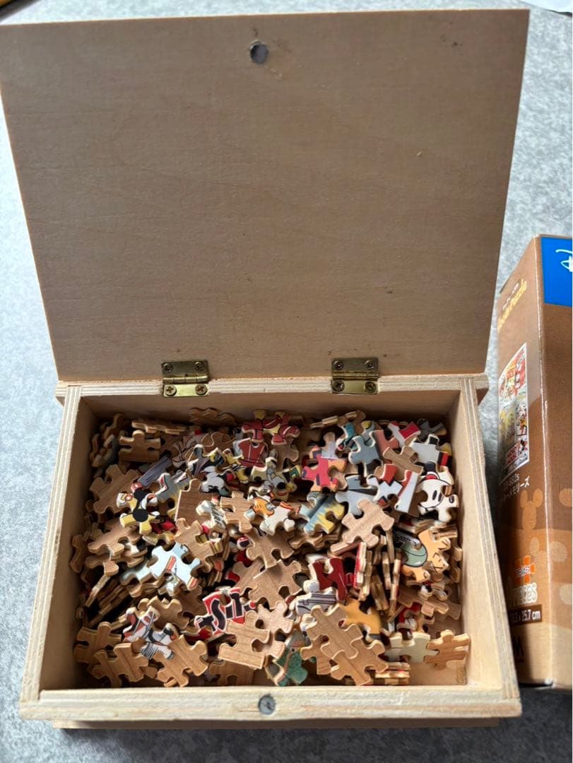 【希少】ディズニー　ウッディパズル　ミッキー　300ピーフレーム付き