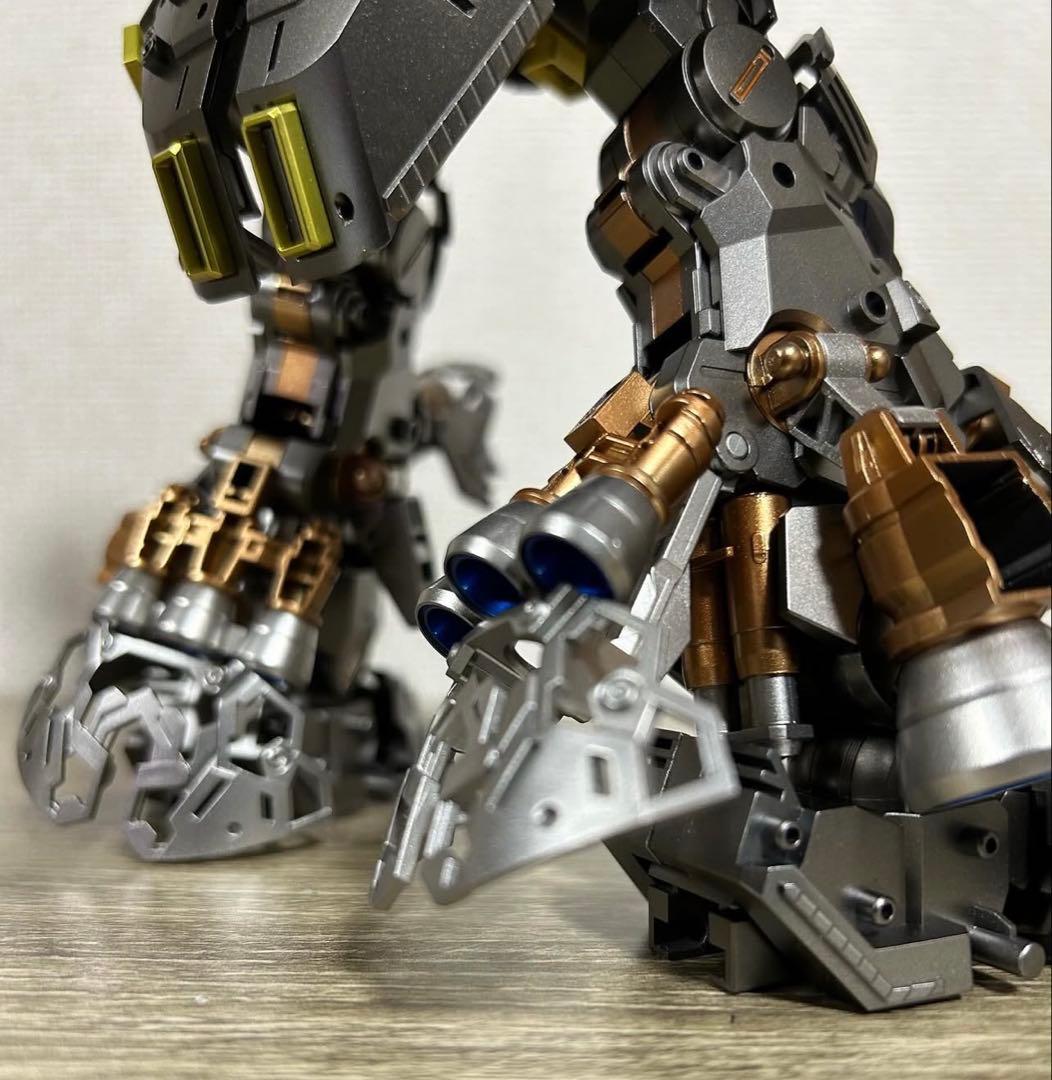 MG サザビーver.ka 塗装済み完成品　ガンプラ　逆襲のシャア