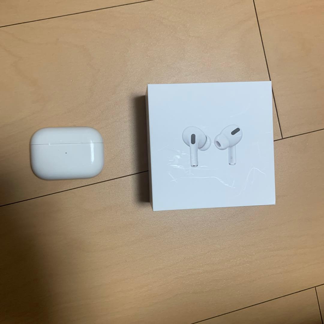 Apple AirPods Pro MWP22J/A 故障