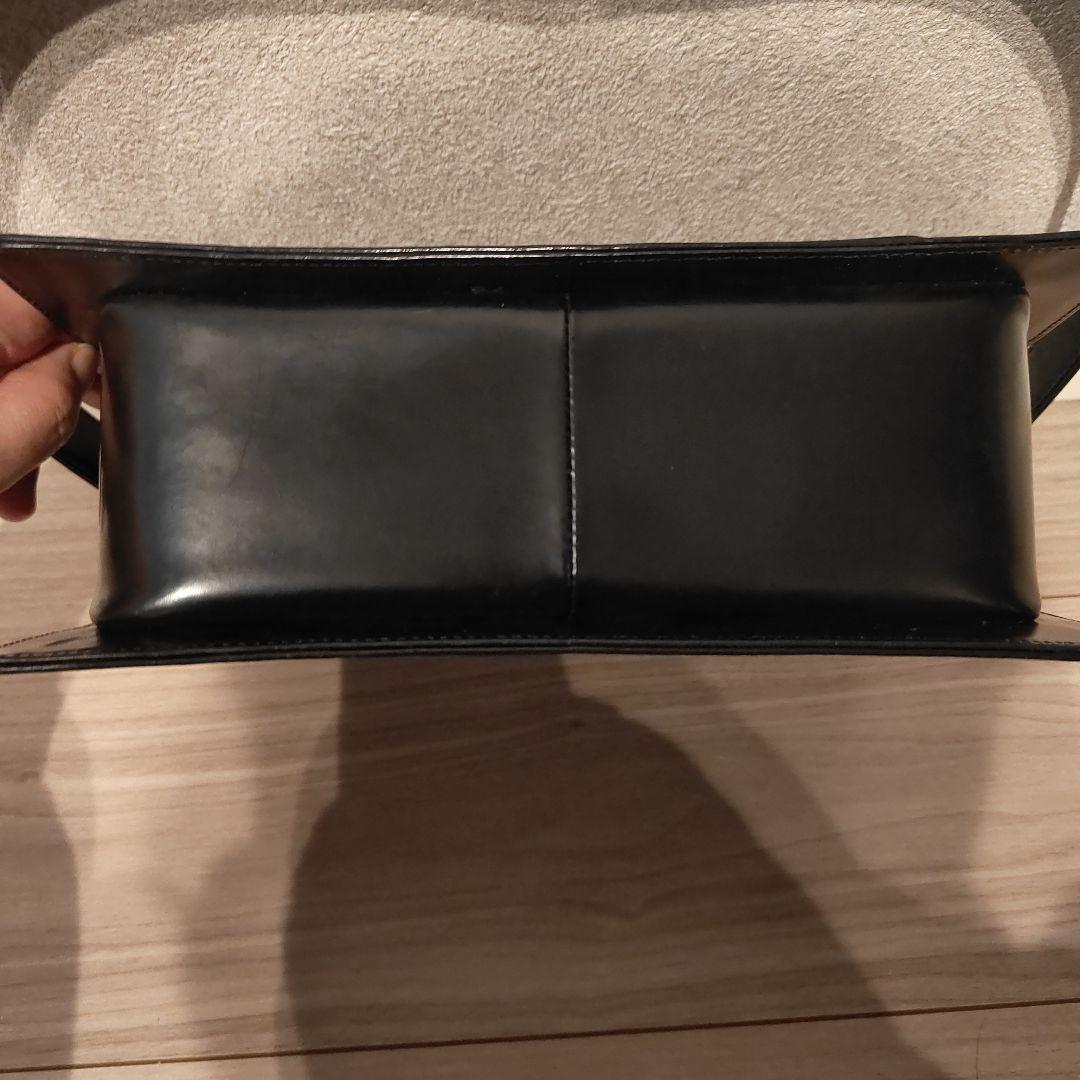 K*e様 ブラック レザー ショルダーバッグ