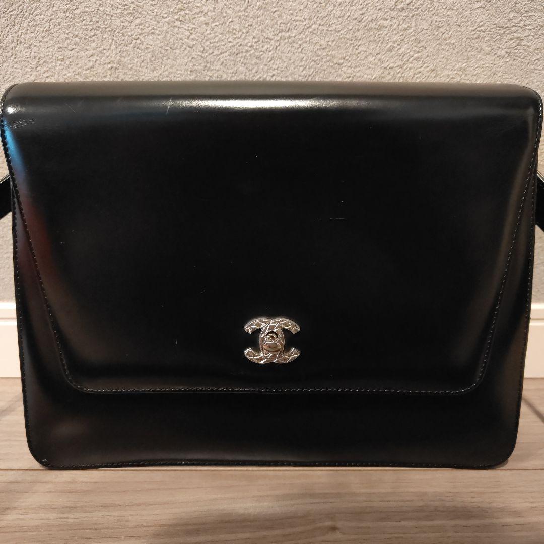 K*e様 ブラック レザー ショルダーバッグ