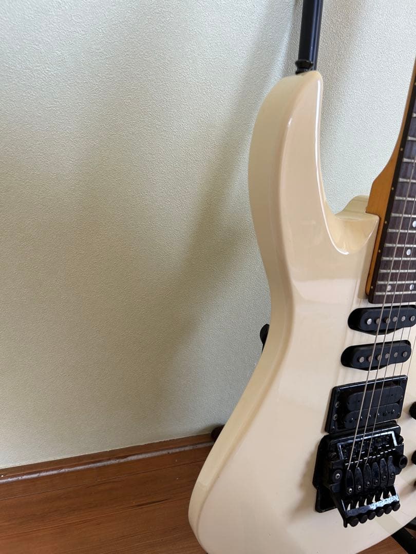 YAMAHA エレキギター ホワイト バスウッド 24フレット