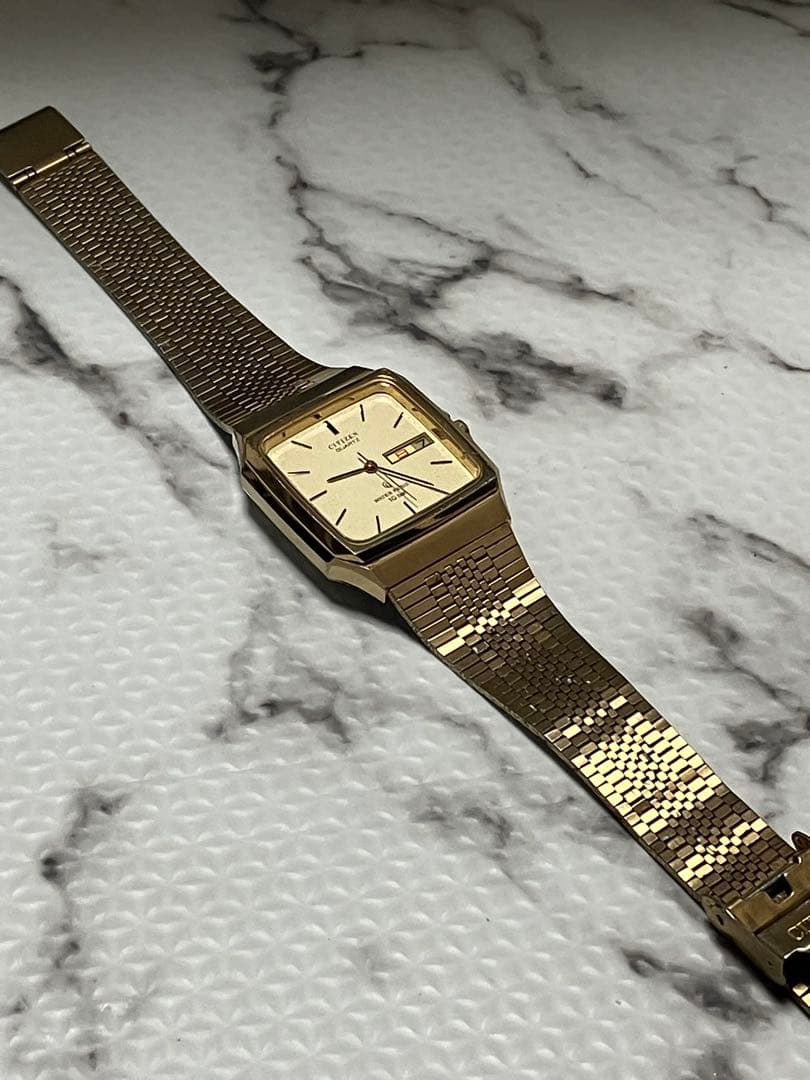 ★CITIZEN スクエア(角型)。1980年代前後製造。ヴィンテージ。動作品。