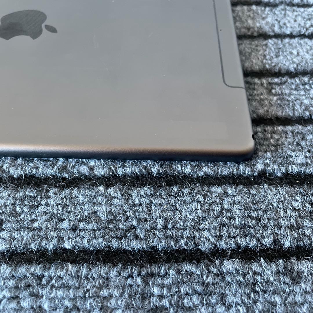 38【早い者勝ち】 iPad Air3 3世代 64GB SIMフリー